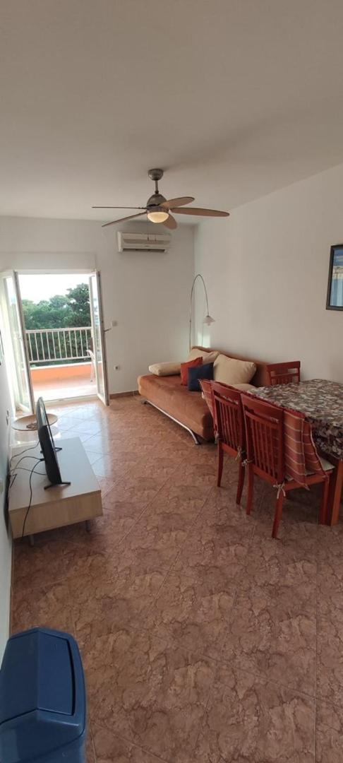Apartment Visum Primošten Dış mekan fotoğraf